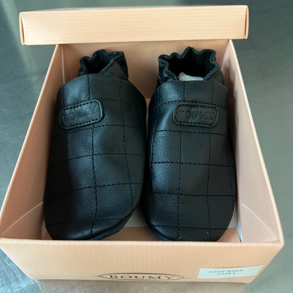 Boumy Leather Baby Booties - Color: Carré Black
